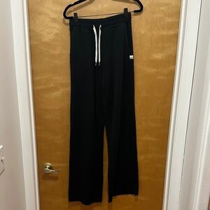 Vuori Halo Essential Black Wide Leg Pants